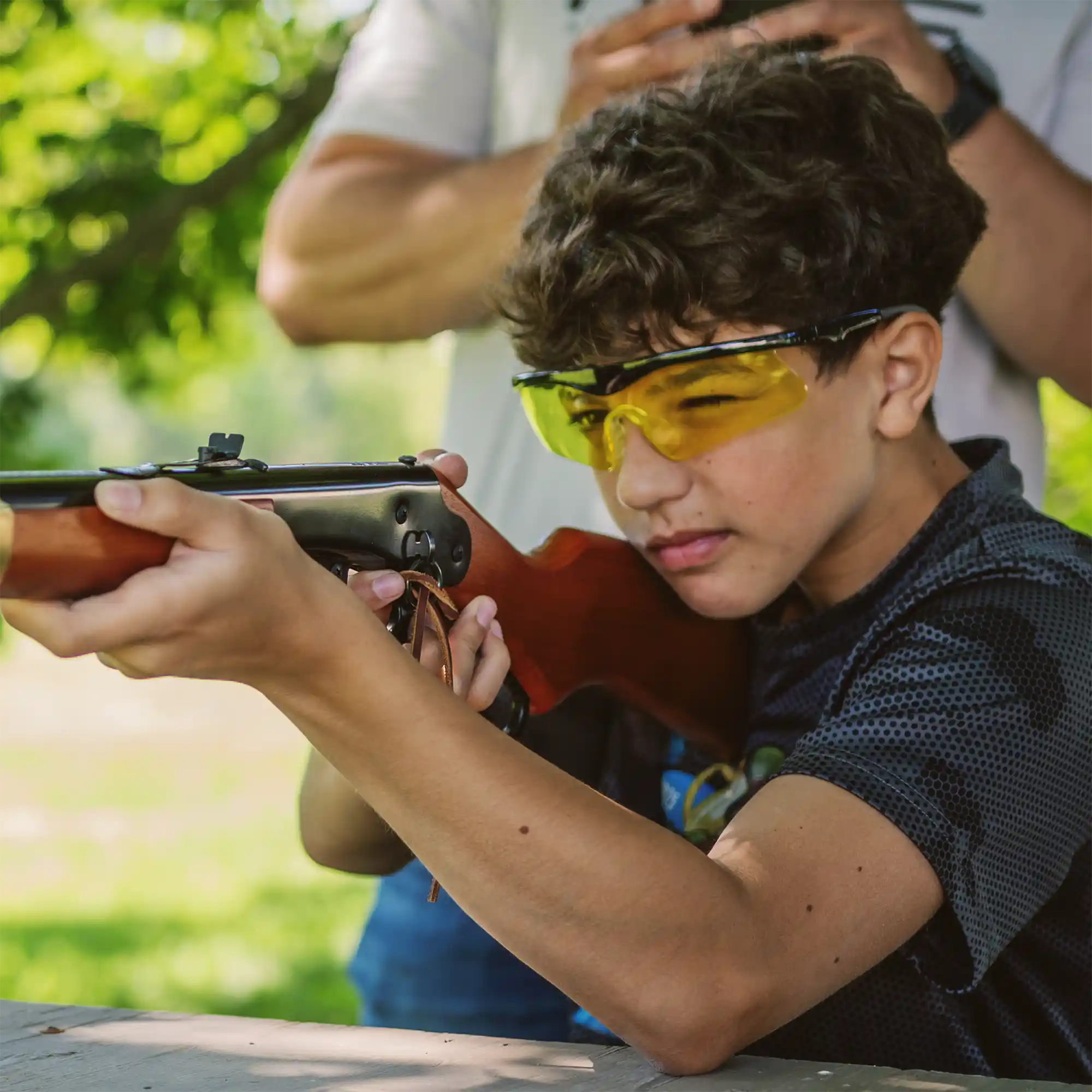 Lifestyle Image of Daisy Shooting Safety Glasses (985845) highlighting comfortable adjustable fit and durability